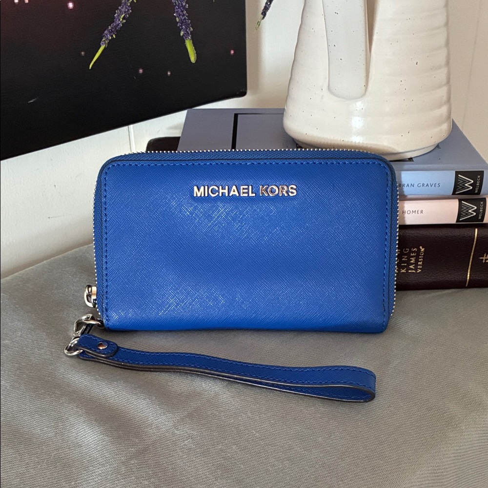 Michael Kors Wristlet